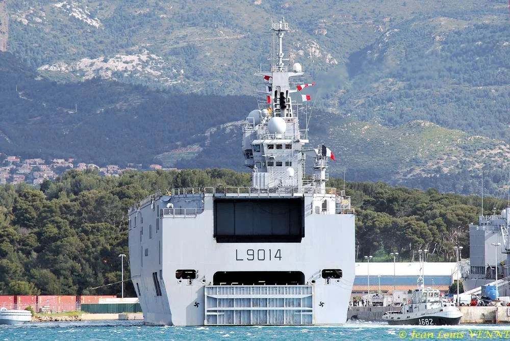 Le Tonnerre rentre à Toulon après une mission Corymbe