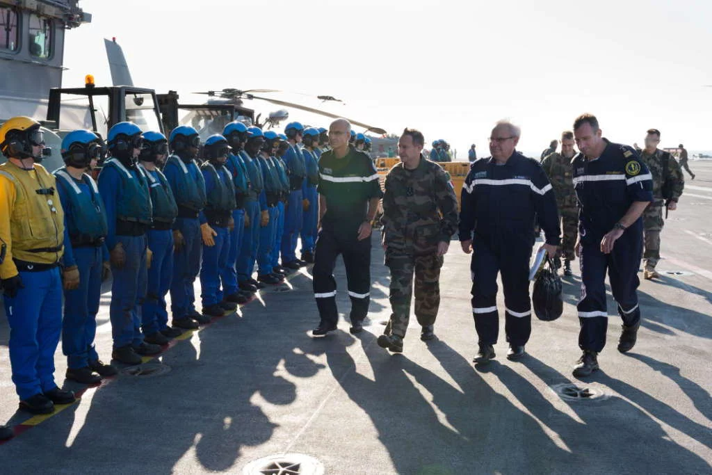Le Chef d’état-major des armées à bord du porte-avions Charles de Gaulle