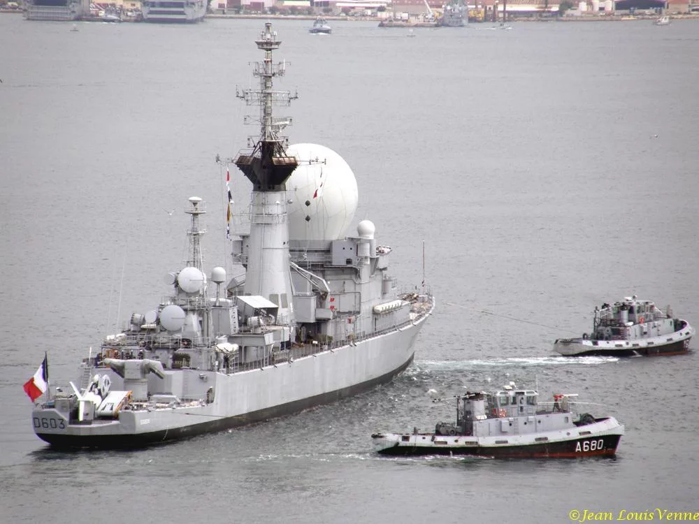 Autour de la frégate Duquesne