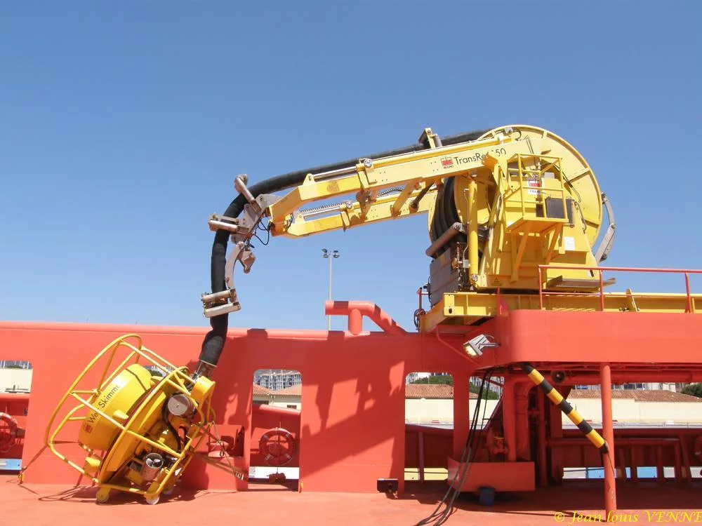 Le skimmer du Clara Campoamor