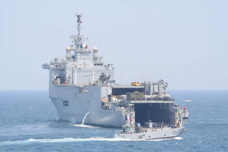 Transport de chalands de débarquement Siroco