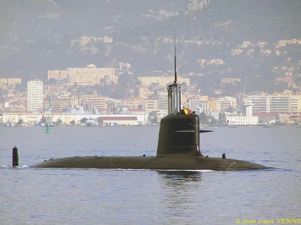 Le KD Tunku Abdul Rahman appareille de Toulon