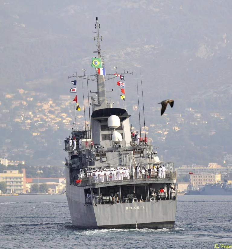 Arrivée à Toulon du navire école brésilien « Brasil »