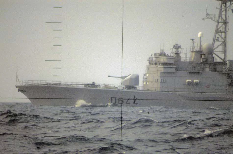 La frégate Primauguet vu du SNA Rubis