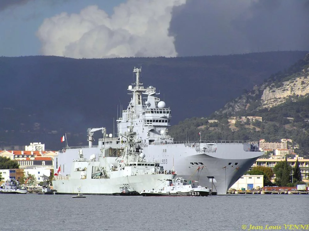 Arrivée à Toulon de la frégate canadienne Ville de Québec