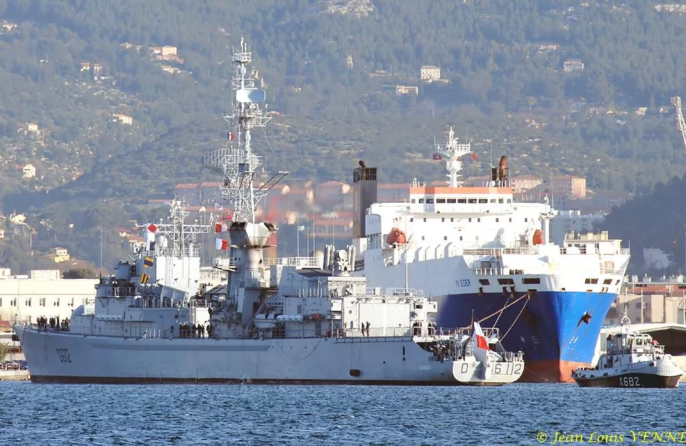 La frégate De Grasse fait escale à Toulon