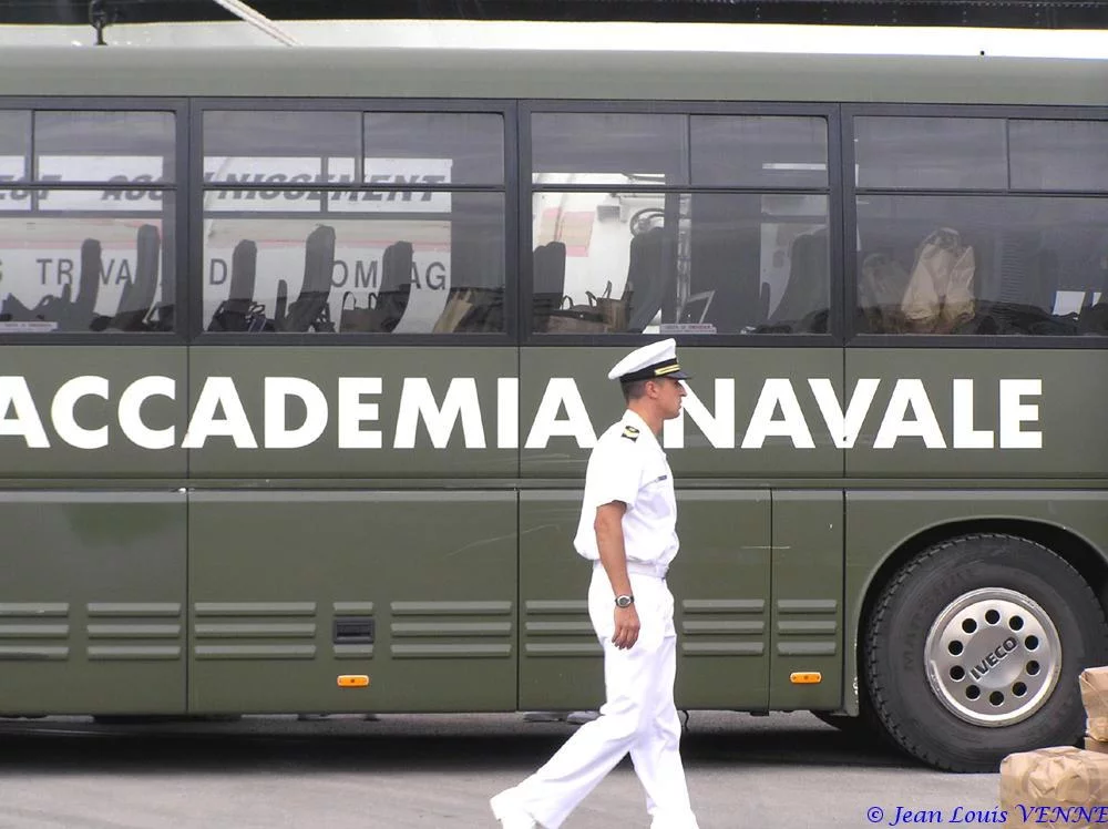 L’Amerigo Vespucci dans le port de Toulon