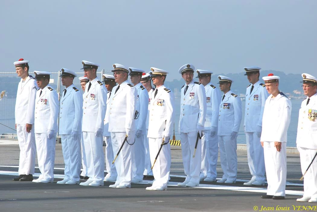 Prise de commandement du porte-avions Charles de Gaulle