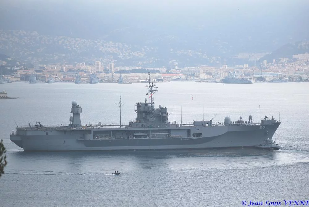 Départ de Toulon de l’USS Whitney