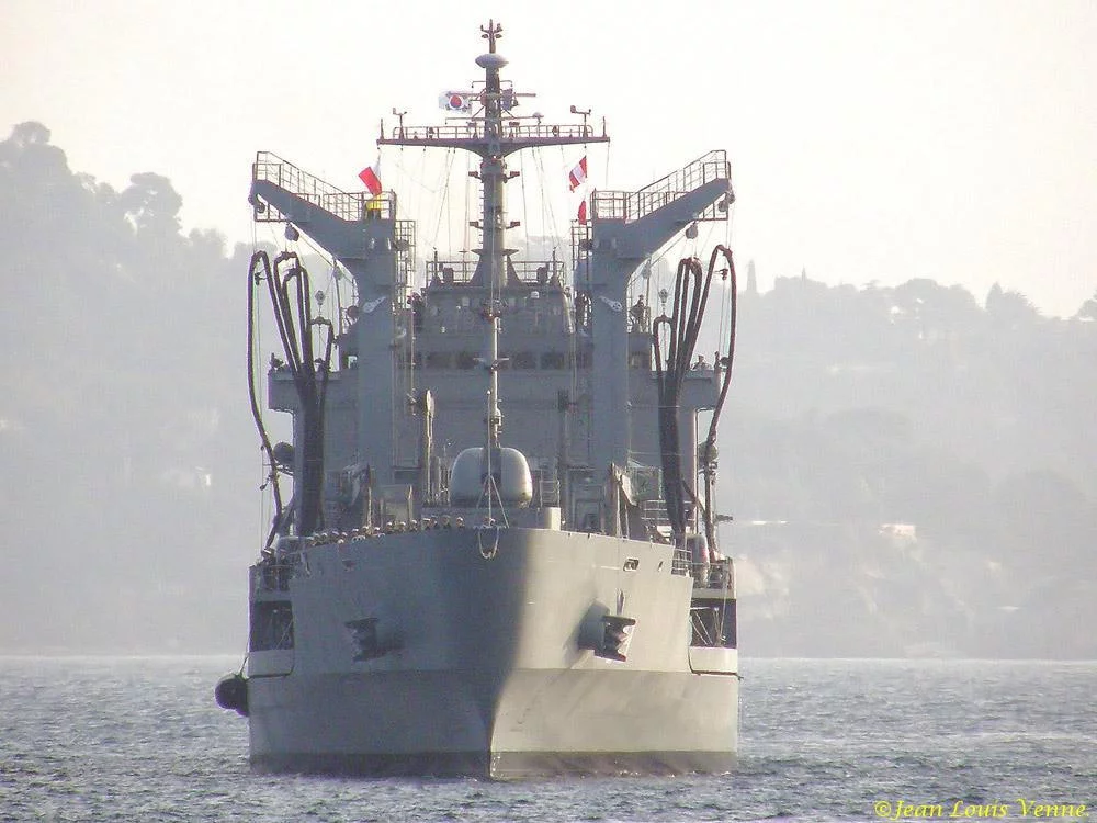 Le pétrolier-ravitailleur HWACHEON