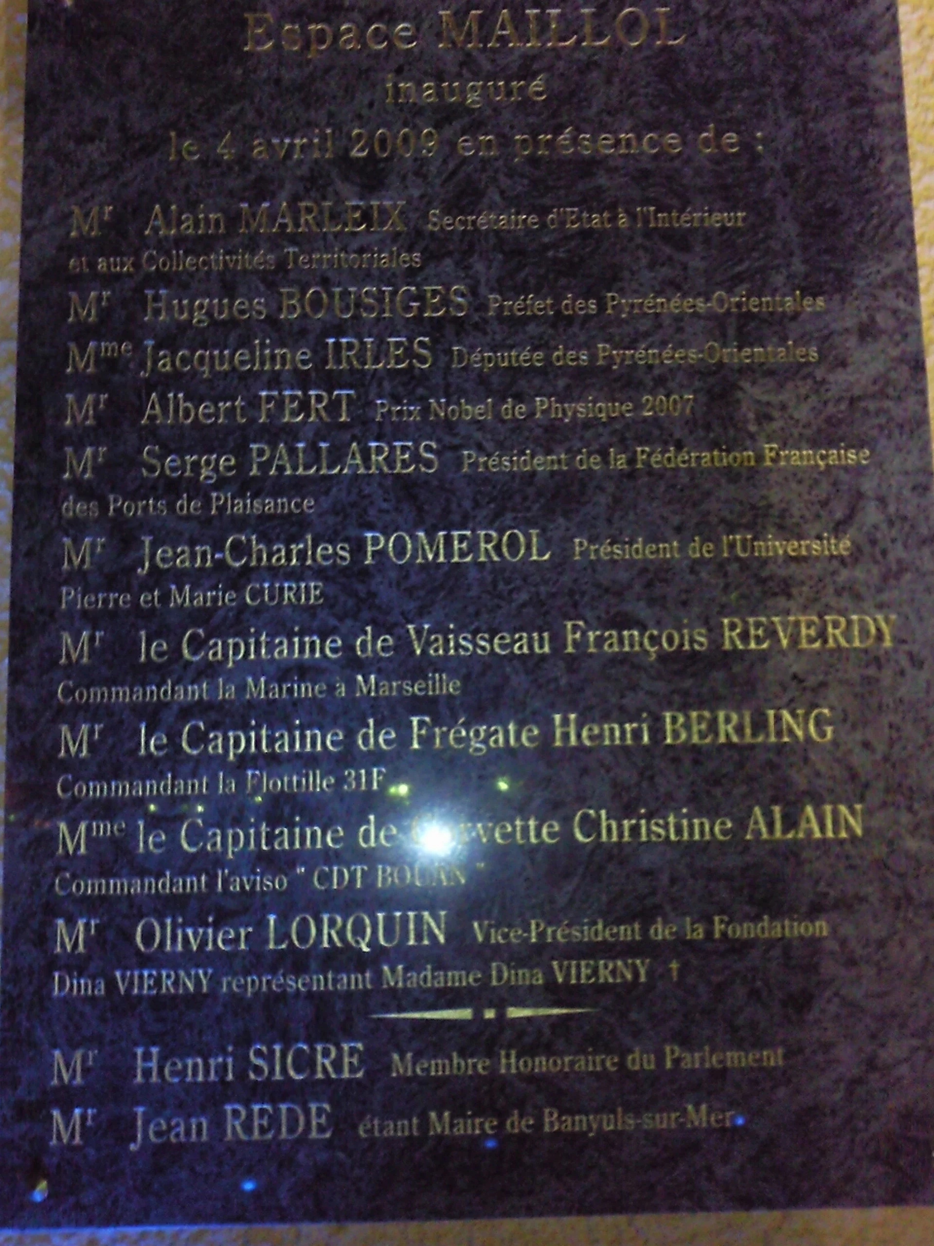 Plaque inaugurale de l’ «Espace Maillol»