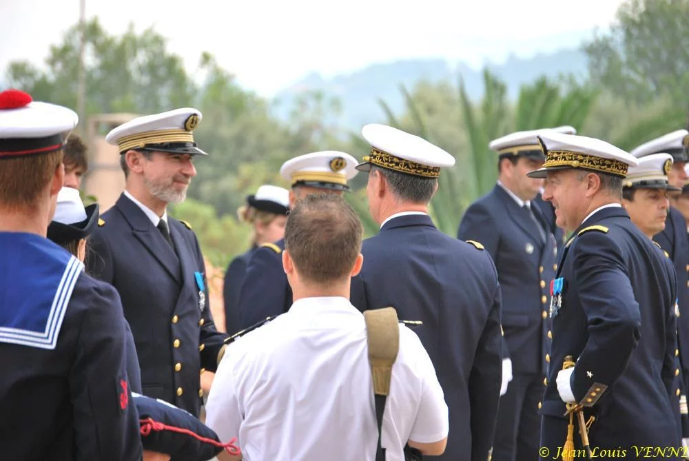 Remise de décorations et d'insignes