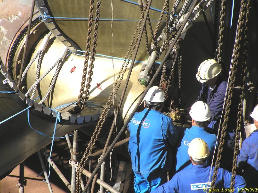 La seconde hélice du porte-avions