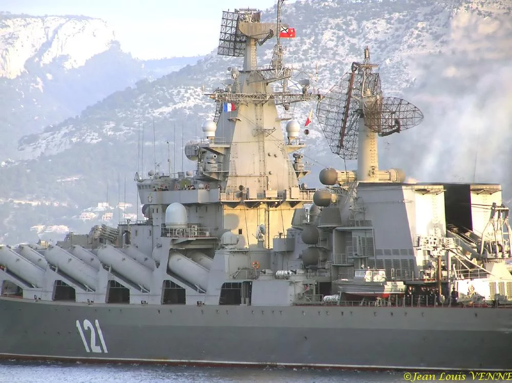 Arrivée Ã  toulon du croiseur Russe Moskva