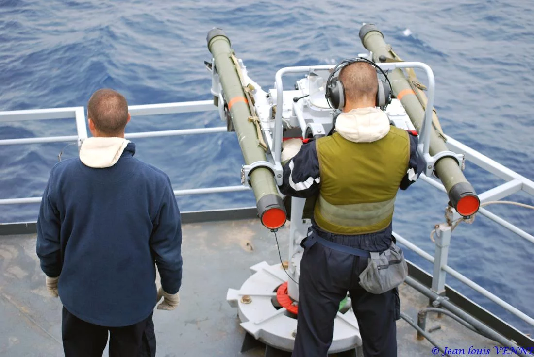 Un affût Simbad et son servant