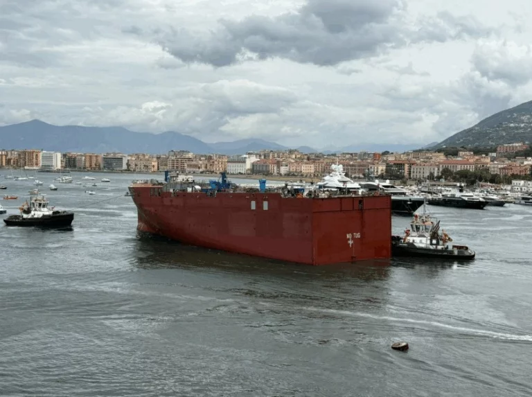 Le chantier naval Fincantieri lance la section avant du Bâtiment Ravitailleur de Forces Emile Bertin