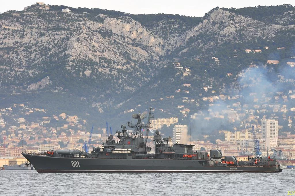 Escale de la frégate russe Ladnyy à Toulon