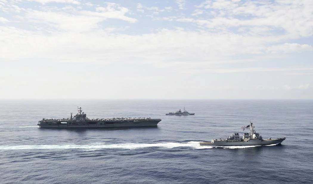 La frégate Jean Bart, le porte-avions USS Harry S. Truman et le destroyer USS Winston S. Churchill