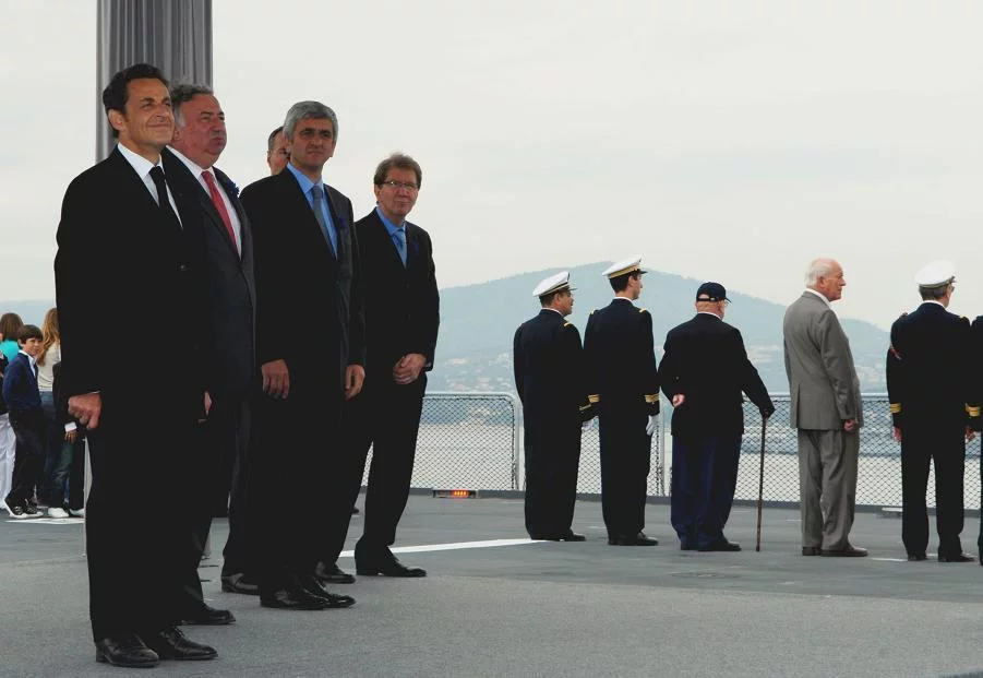 Le président et les autorités