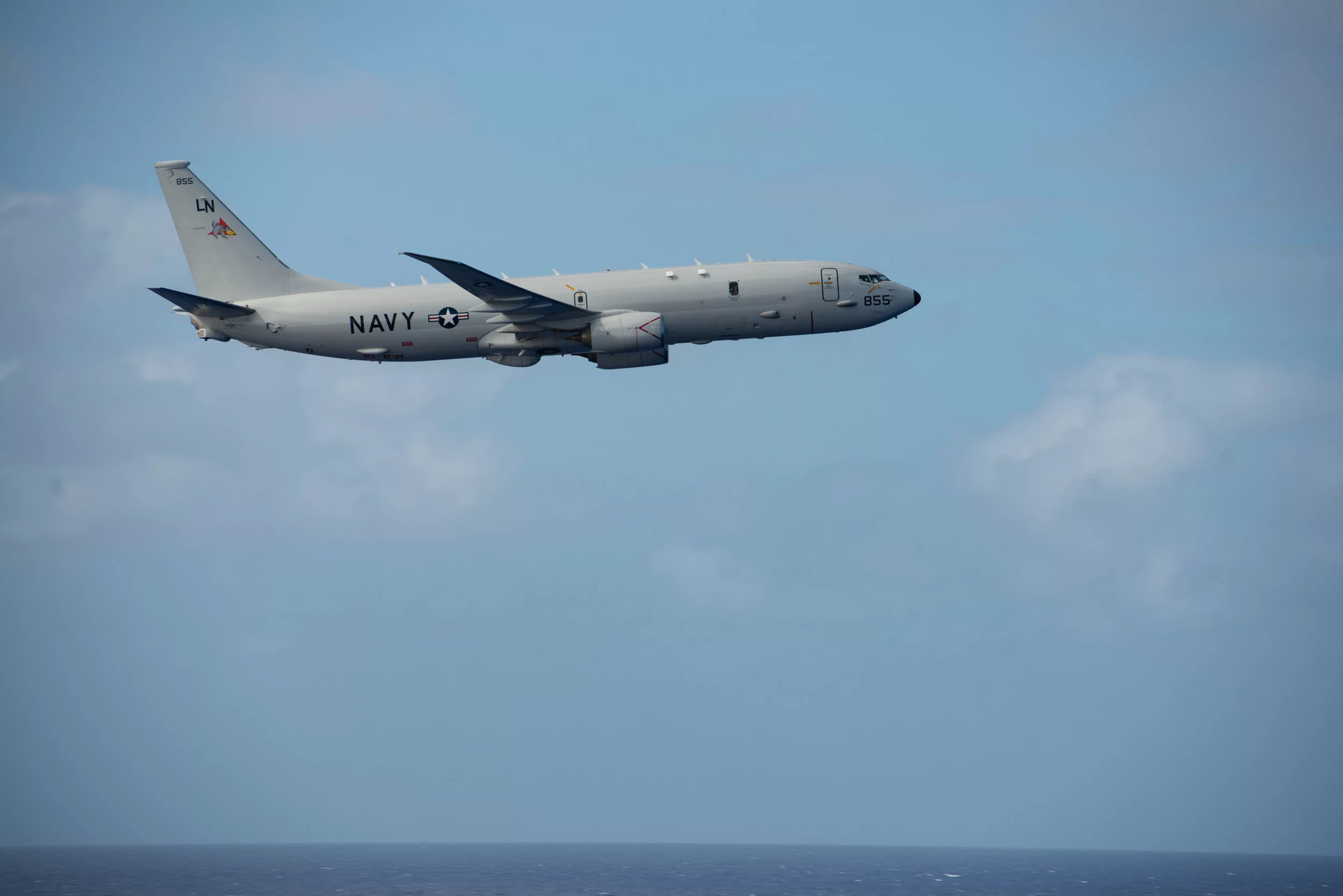 Un avion de patrouille maritime P-8A Poseidon de l'US Navy