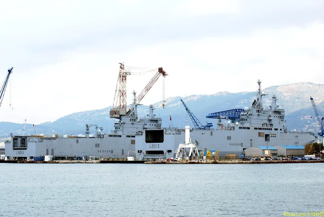 Les BPC Mistral et Tonnerre aux bassins Vauban