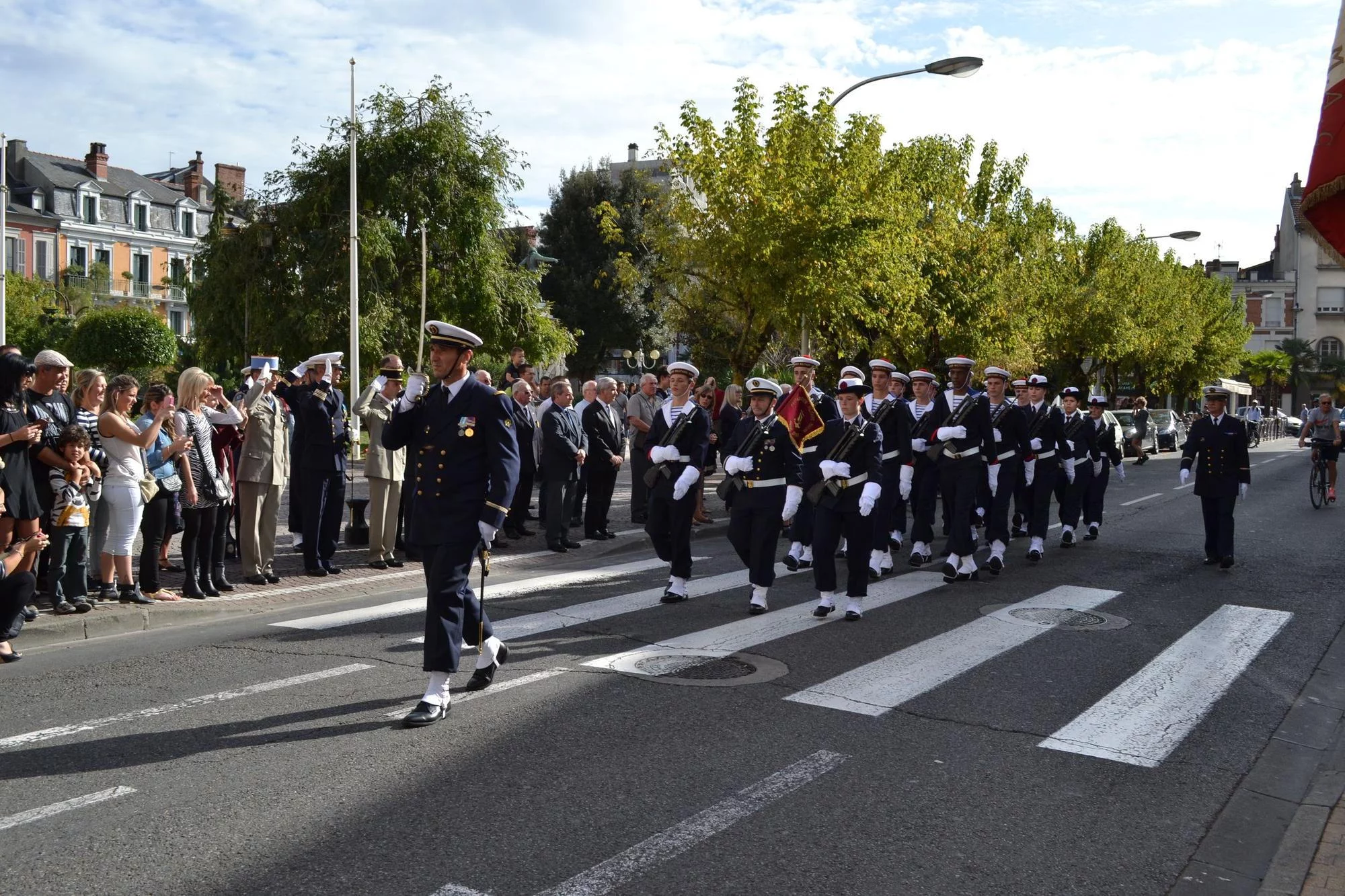 Remise de fanion à la PMM de Tarbes
