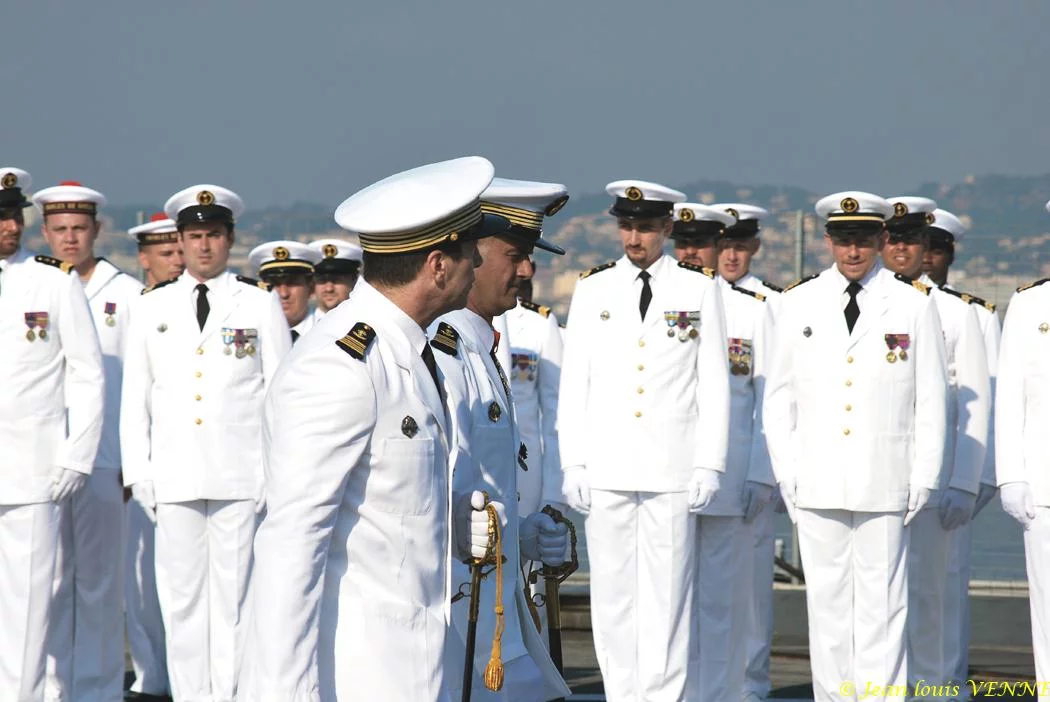 L'ancien commandant, le CV Boivin, et le commandant en second