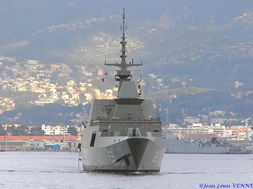 Appareillage de lâ€™Intrepid