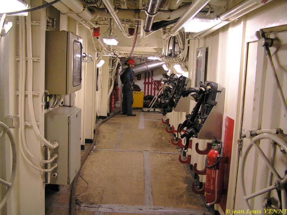 Dans les coursives du Charles de Gaulle