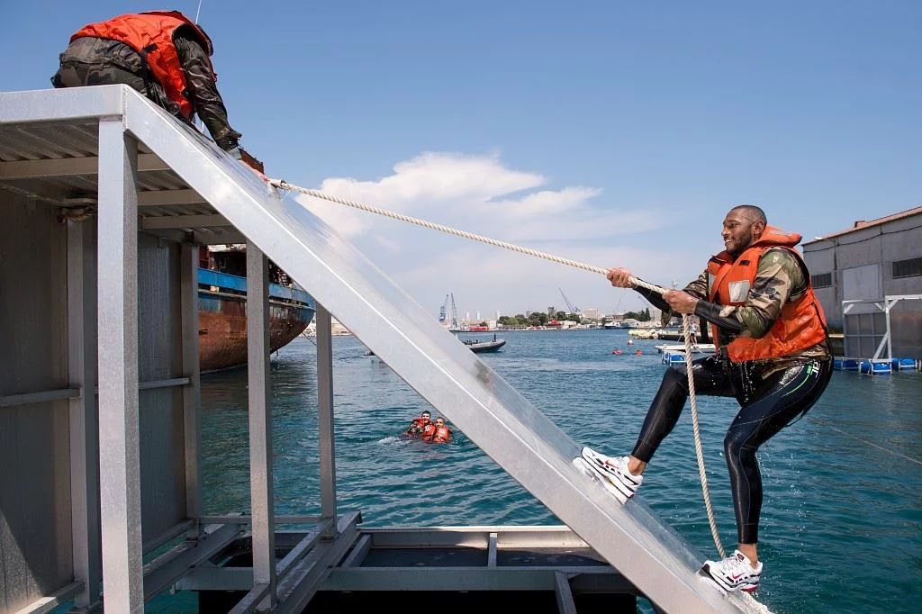 Boris Diaw en immersion chez les fusiliers marins et commandos marine à Toulon