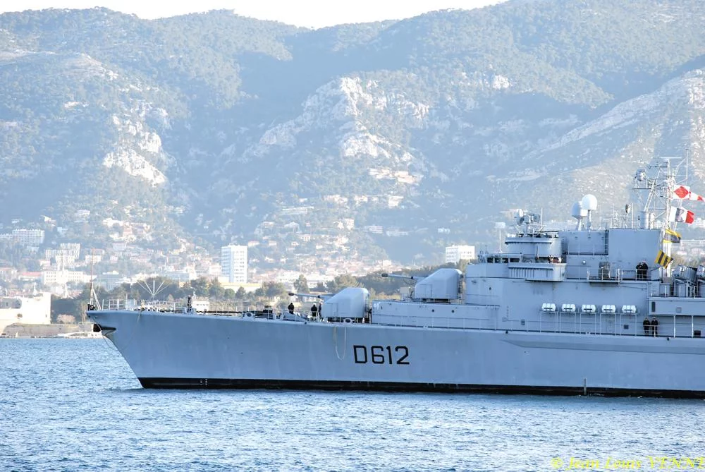 La frégate De Grasse fait escale à Toulon