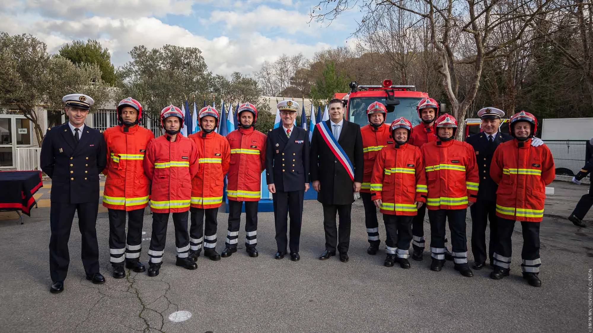 Remise d’étoiles et de casques à l’Ecole des marins-pompiers de Marseille