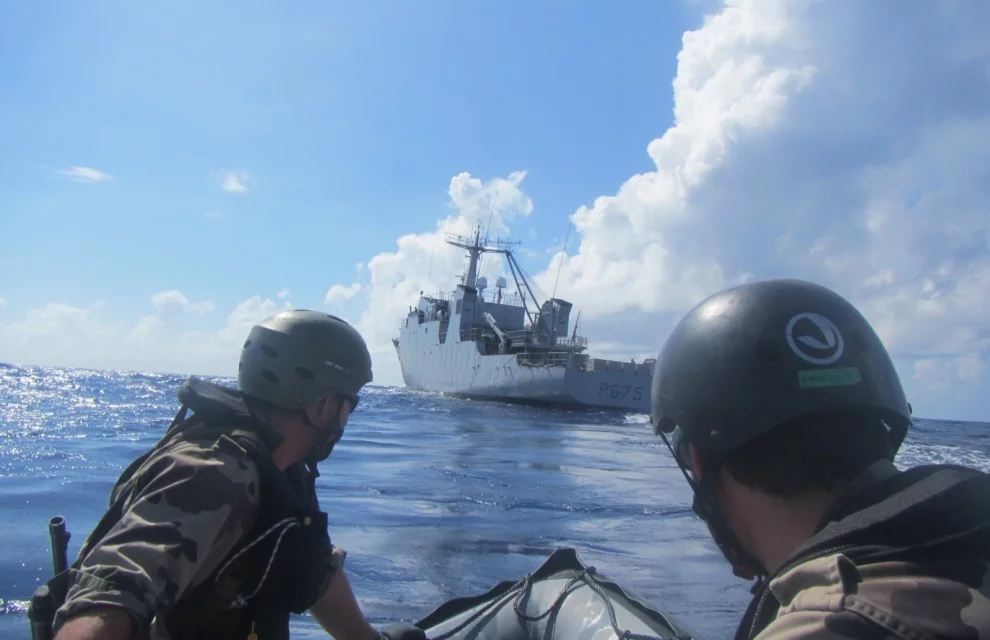 Le patrouilleur Arago participe à une opération régionale de police des pêches dans le Pacifique Sud