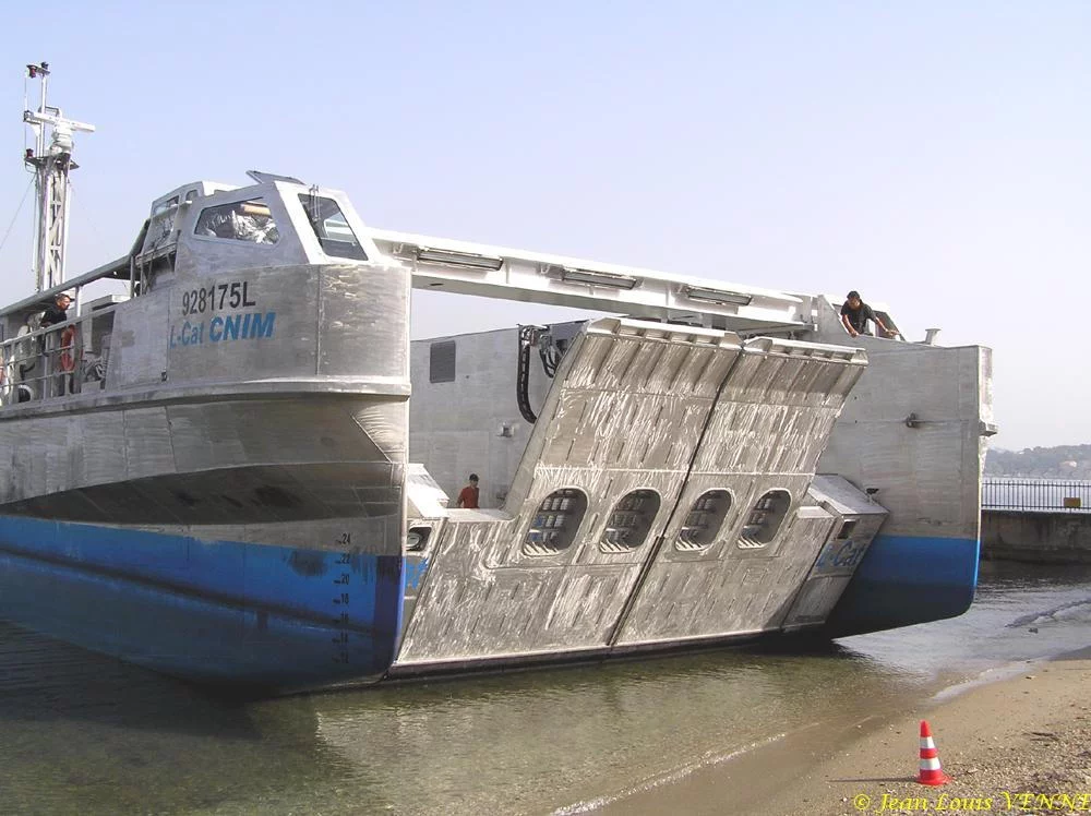 Le nouveau catamaran de débarquement de la CNIM