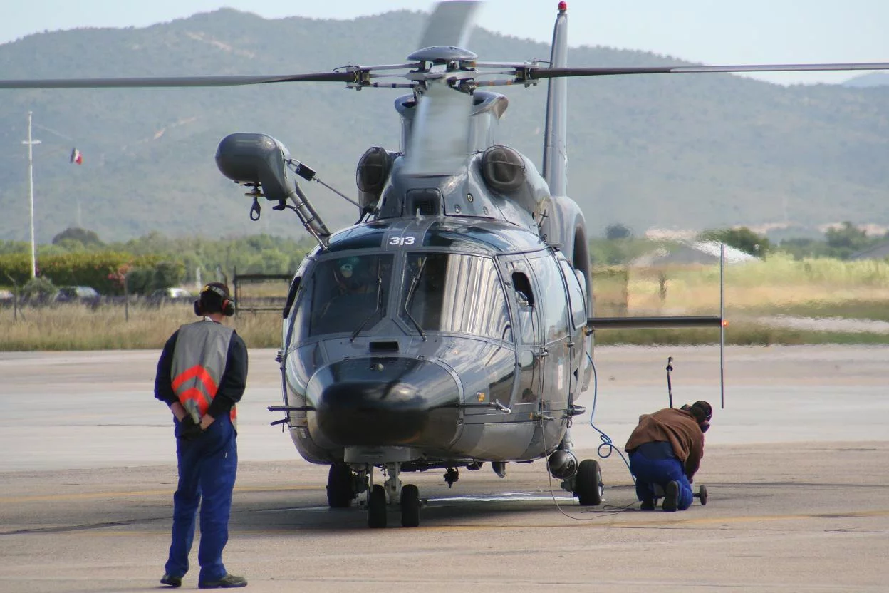 Les 4 hélicoptères se posent