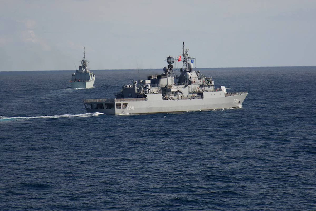 Un groupe de navires de l’OTAN va s’entraîner avec le Charles de Gaulle