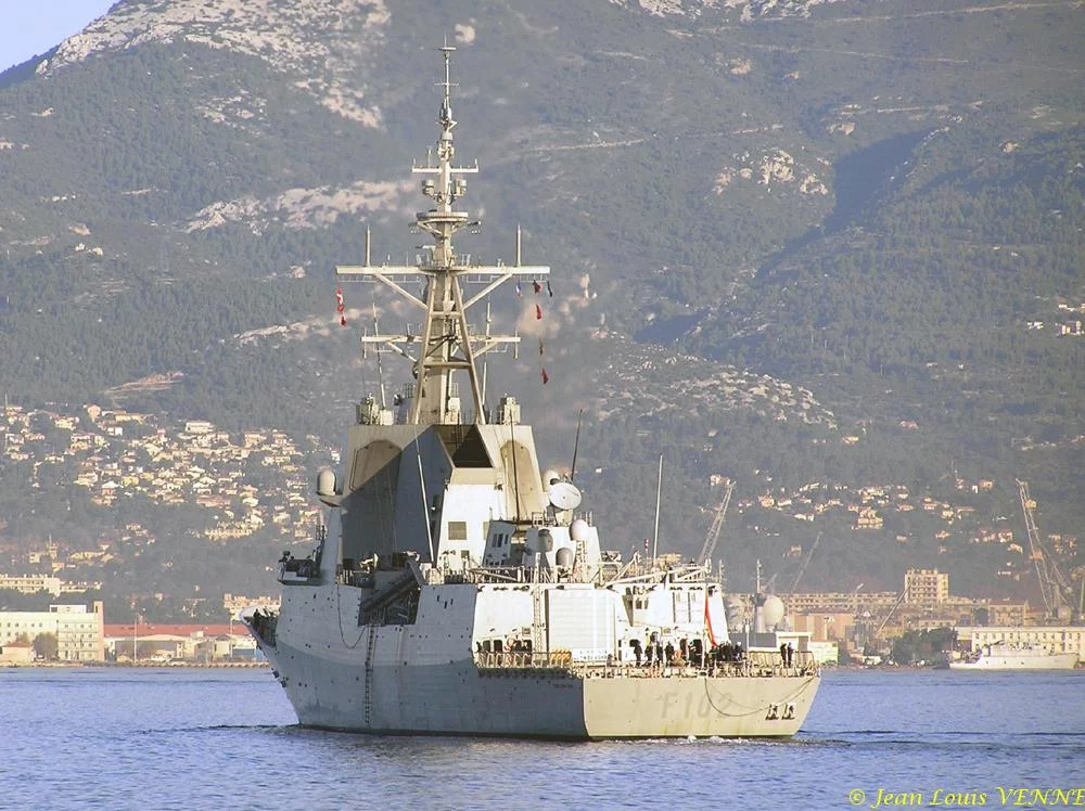 La frégate anti-aérienne espagnole ALMIRANTE DON JUAN DE BORBON