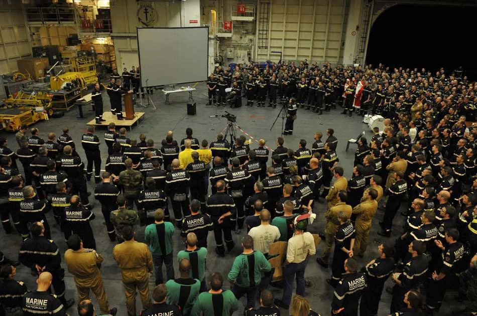 Le Chef d’Etat-Major des Armées à bord du Charles de Gaulle pour Noël