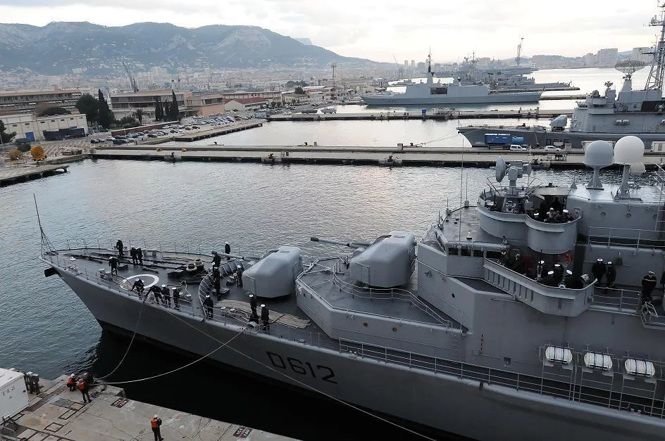 Escale à Toulon de la frégate De Grasse