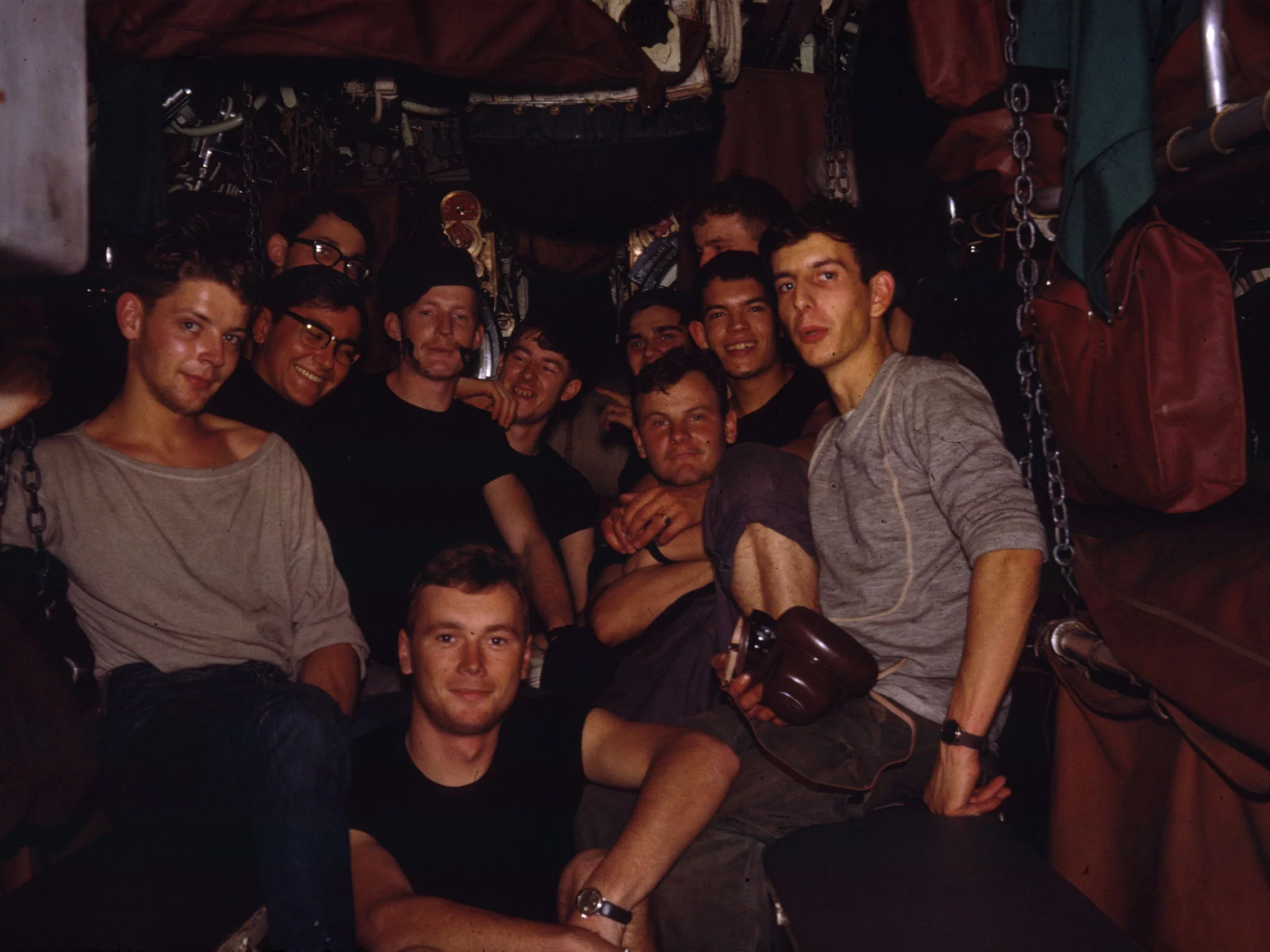 Une partie de l'équipage au poste avant