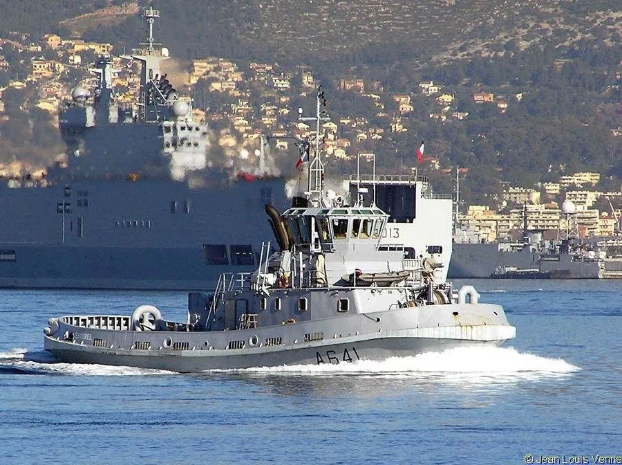 Remorqueurs en action