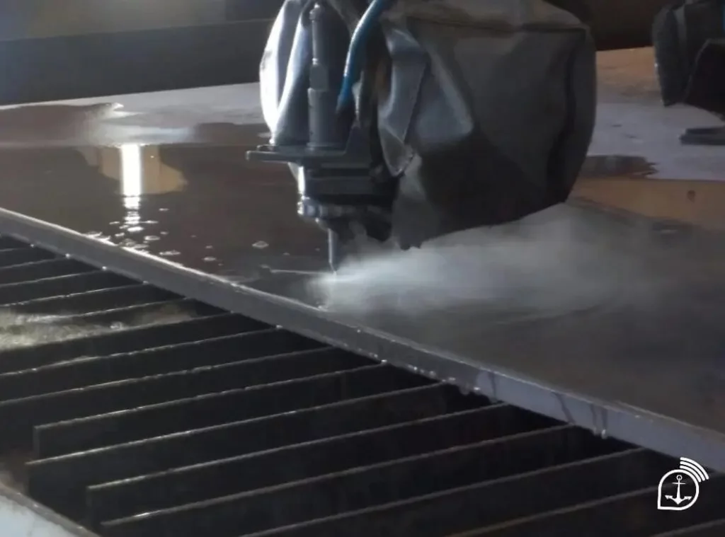 Découpe de la première tôle du futur SNA brésilien