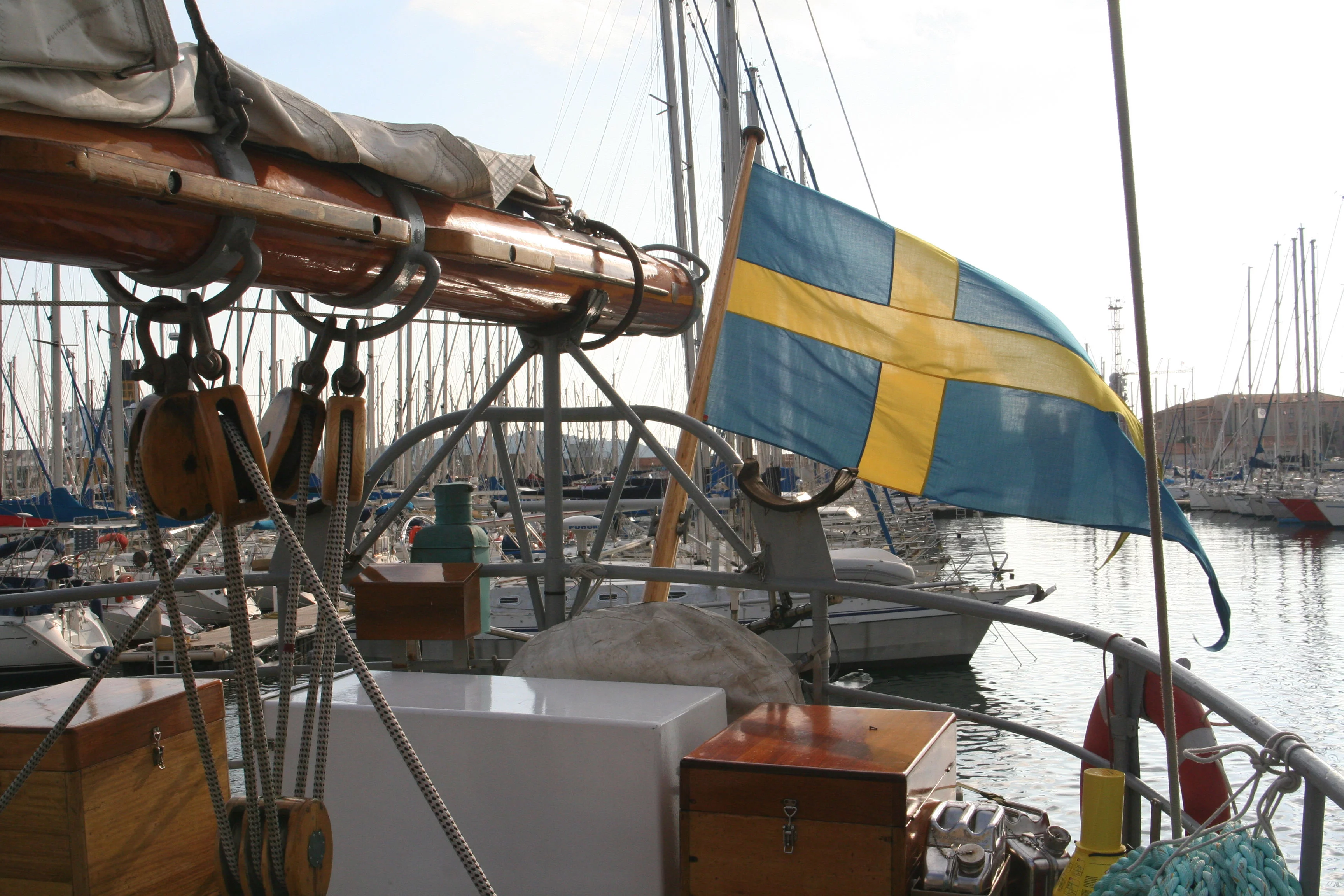 Le voilier-école Falken de la marine suédoise fait escale à Toulon