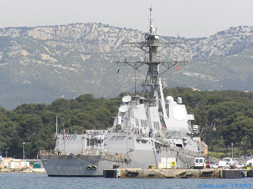 Escale à Toulon de l’USS Oscar Austin