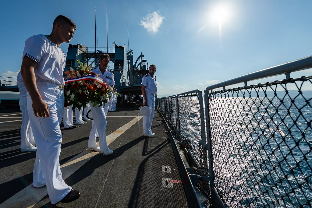 Gerbe en hommage aux marins du cuirassé Bouvet (1915)