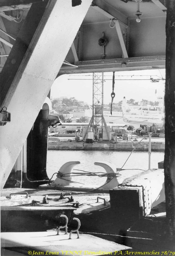 Démolition de l'Arromanches