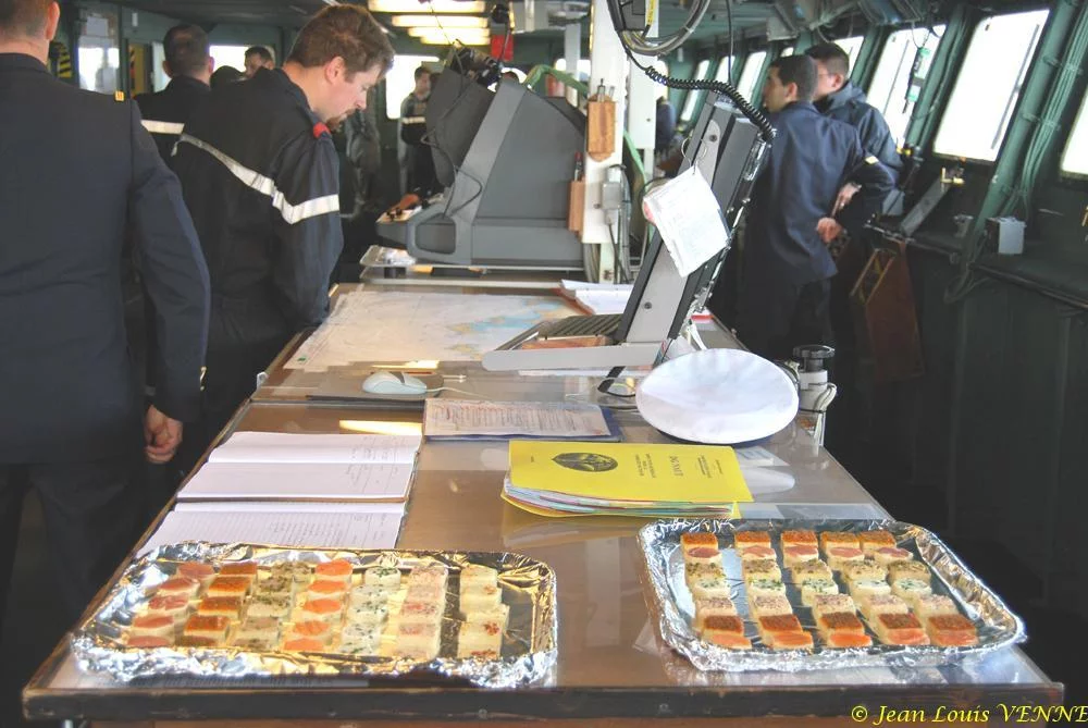 A la passerelle du Jules Verne