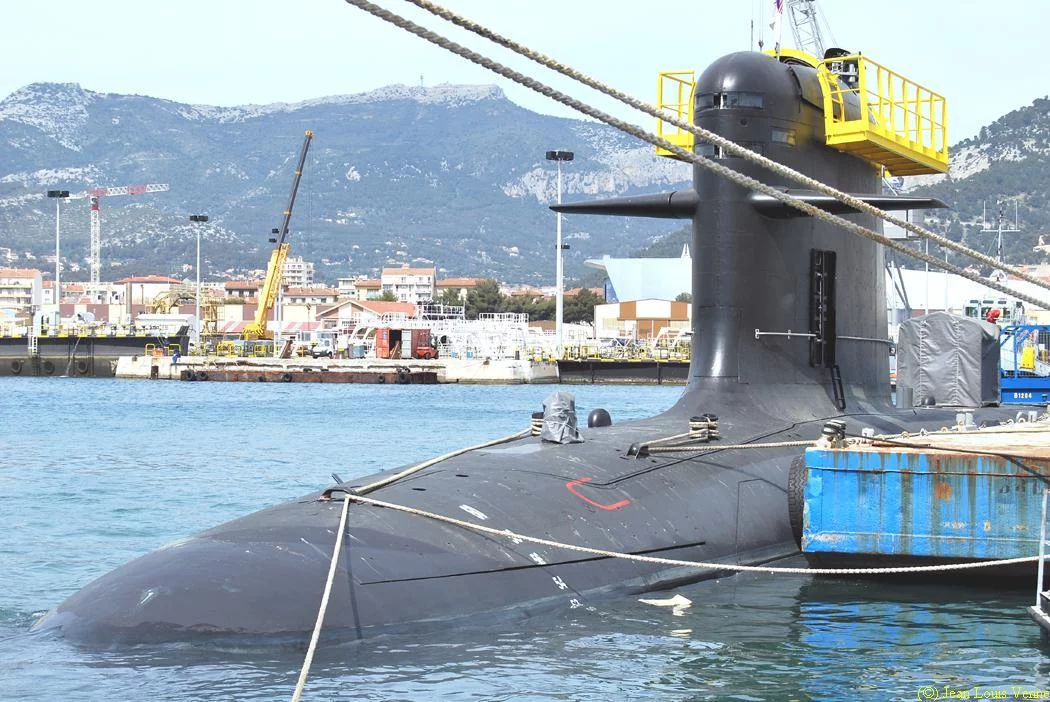 Le sous-marin malaisien KD Tun Razak