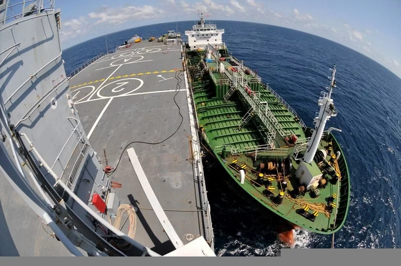 Un ravitaillement à la mer un peu particulier