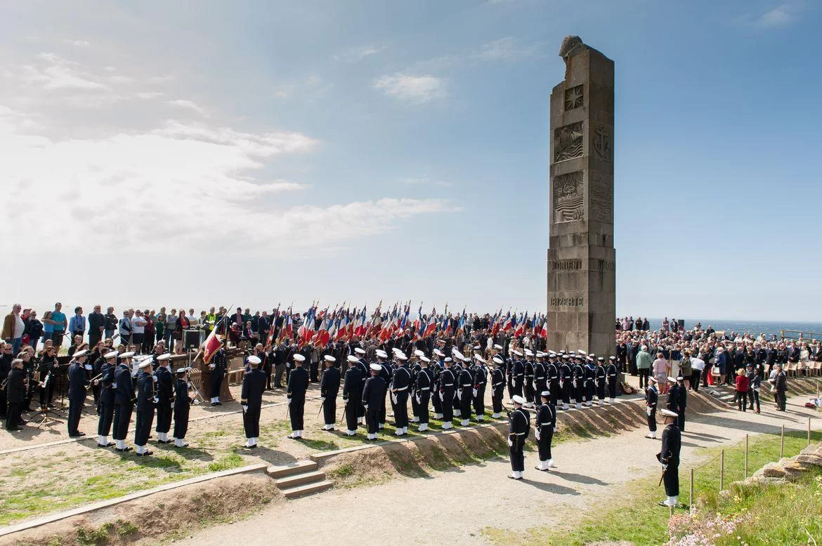Cérémonie en hommage aux marins qui ont péri en mer